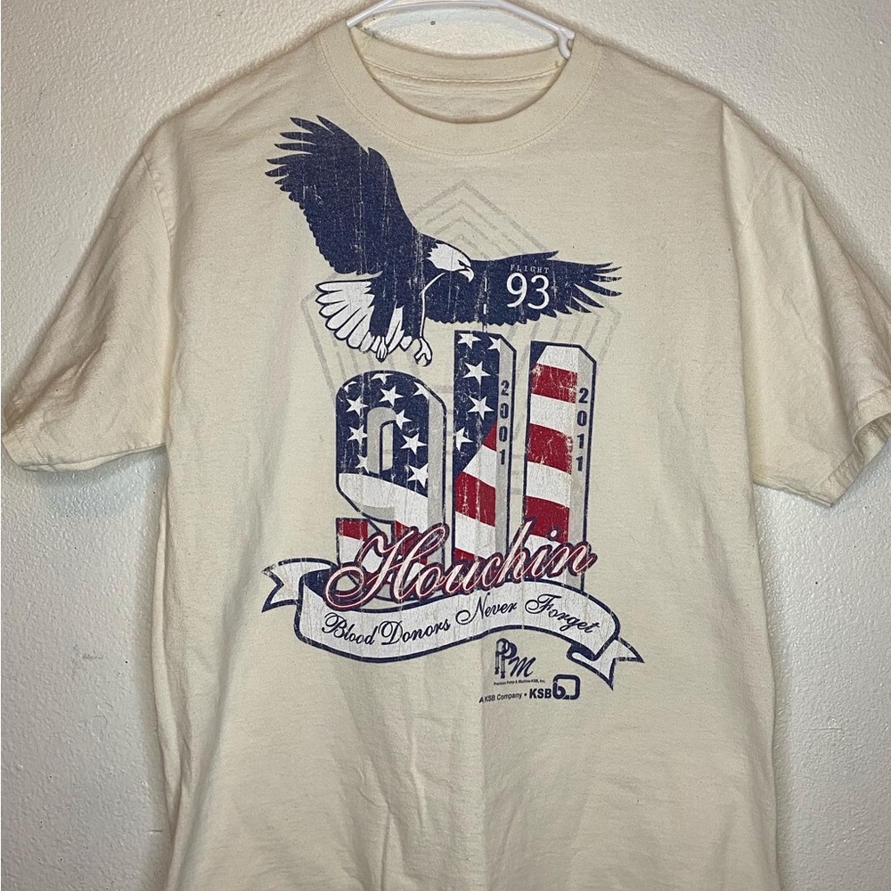 White cream colored 911 blood donation Tshirt